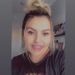 Meet your Posher, Adriana